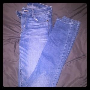 Skinny jeans